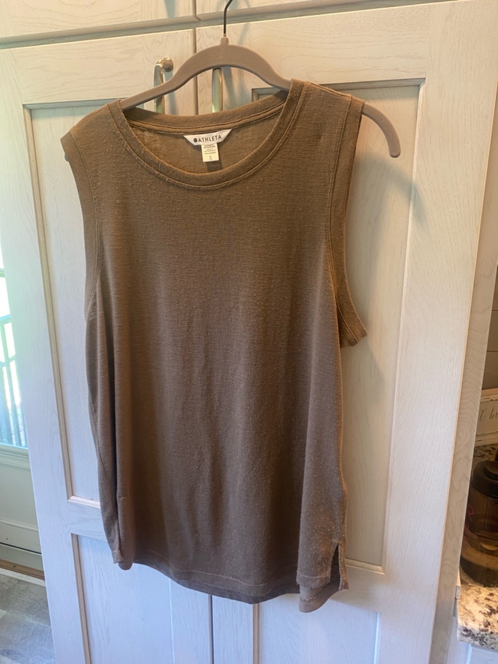 Athleta Sandstone Brown Sleeveless Breezy Tank